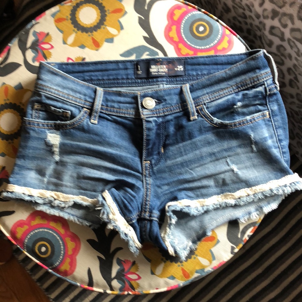 Hollister low rise short shorts